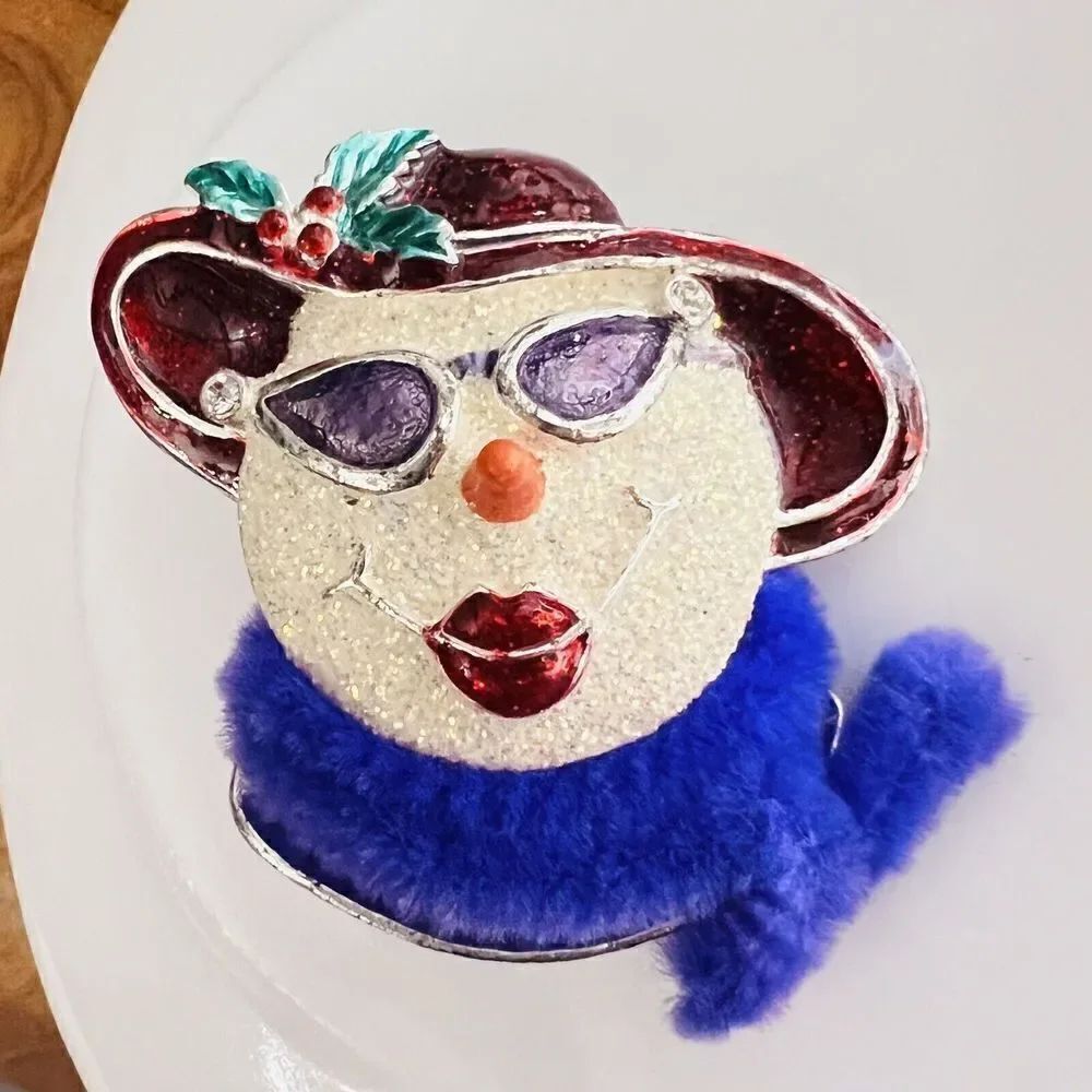 Vintage Red Hat Society Lady Snowman Fluffy Purple Scarf Lapel Pin Brooch 1406